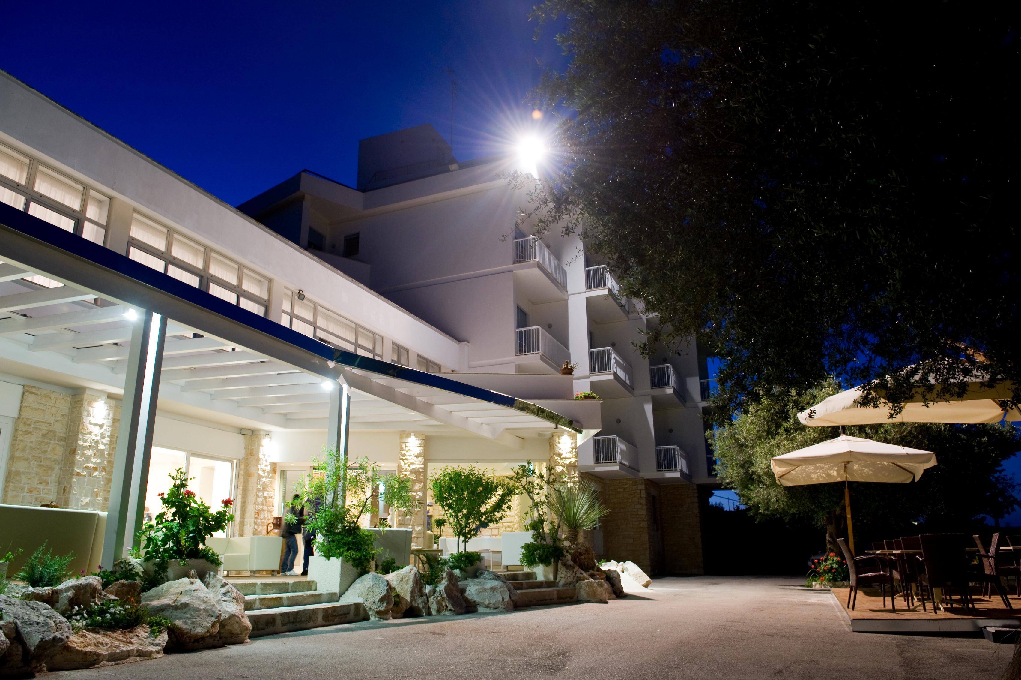 Hotel Orsa Maggiore Castro  Exterior foto